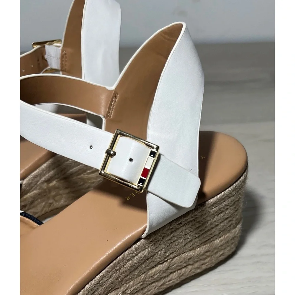 Tommy Hilfiger Nilsa Wedges Navy Blue & White Sz 8.5